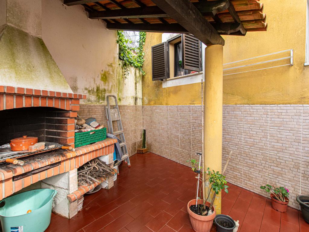 Moradia com espaço exterior e vista desafogada - Image 14