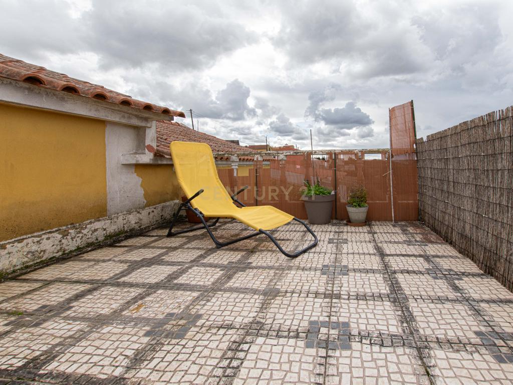 Moradia com espaço exterior e vista desafogada - Image 17