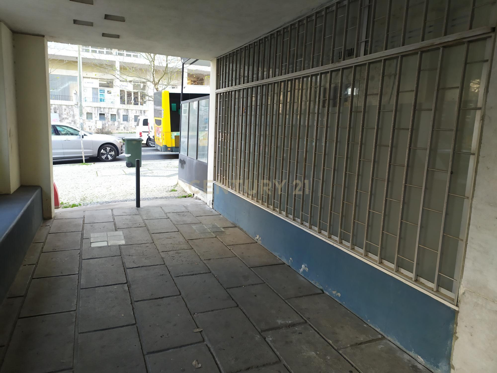 Espaço comercial numa zona privilegiada em Alvalade ( Lisboa) - Image 7