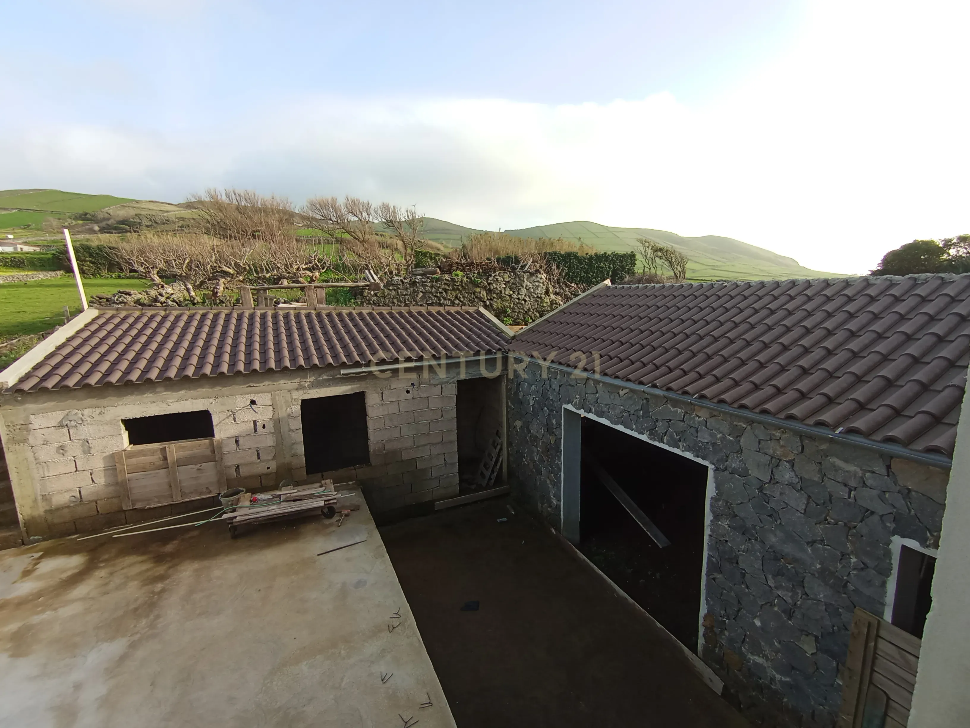 Moradia em Construção com Projeto Aprovado na ilha Graciosa - Image 7