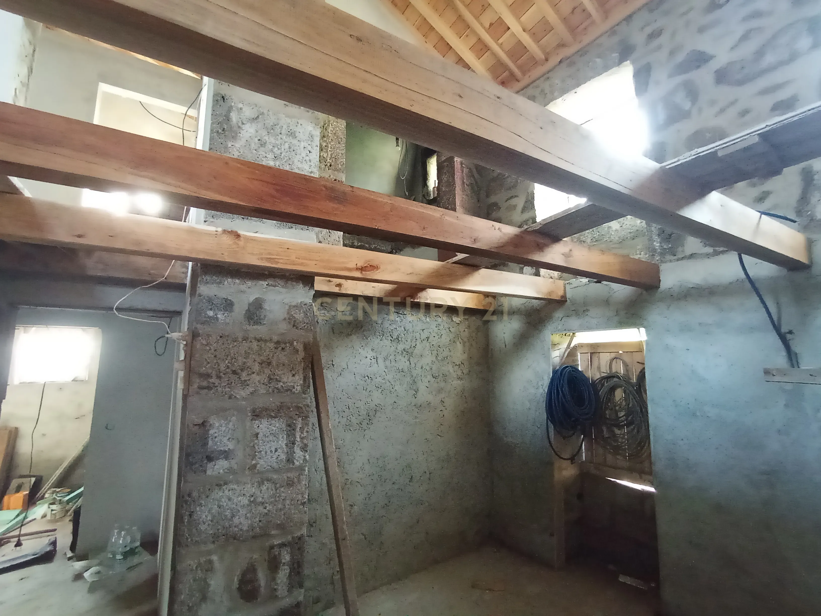Moradia em Construção com Projeto Aprovado na ilha Graciosa - Image 22