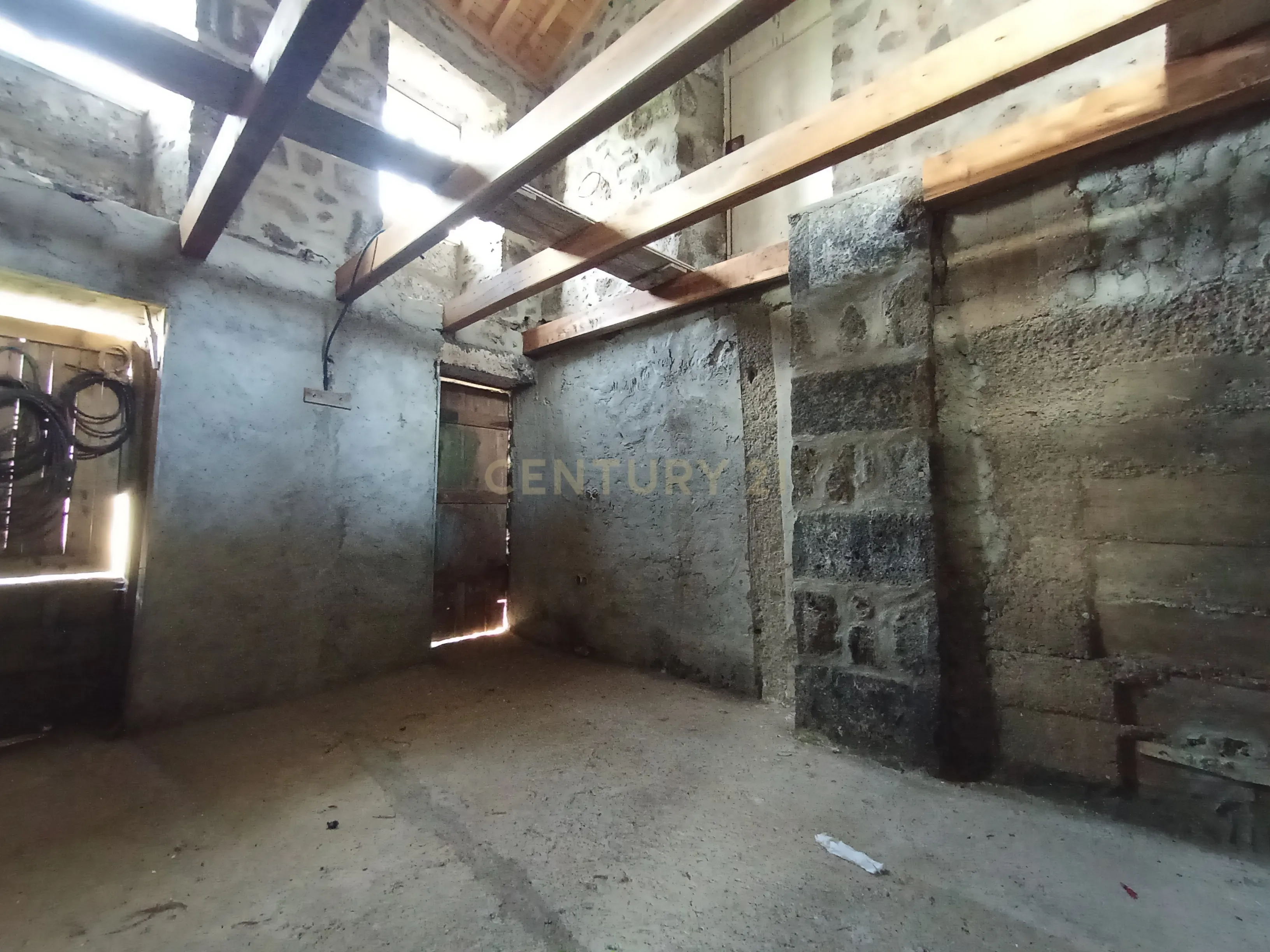 Moradia em Construção com Projeto Aprovado na ilha Graciosa - Image 23