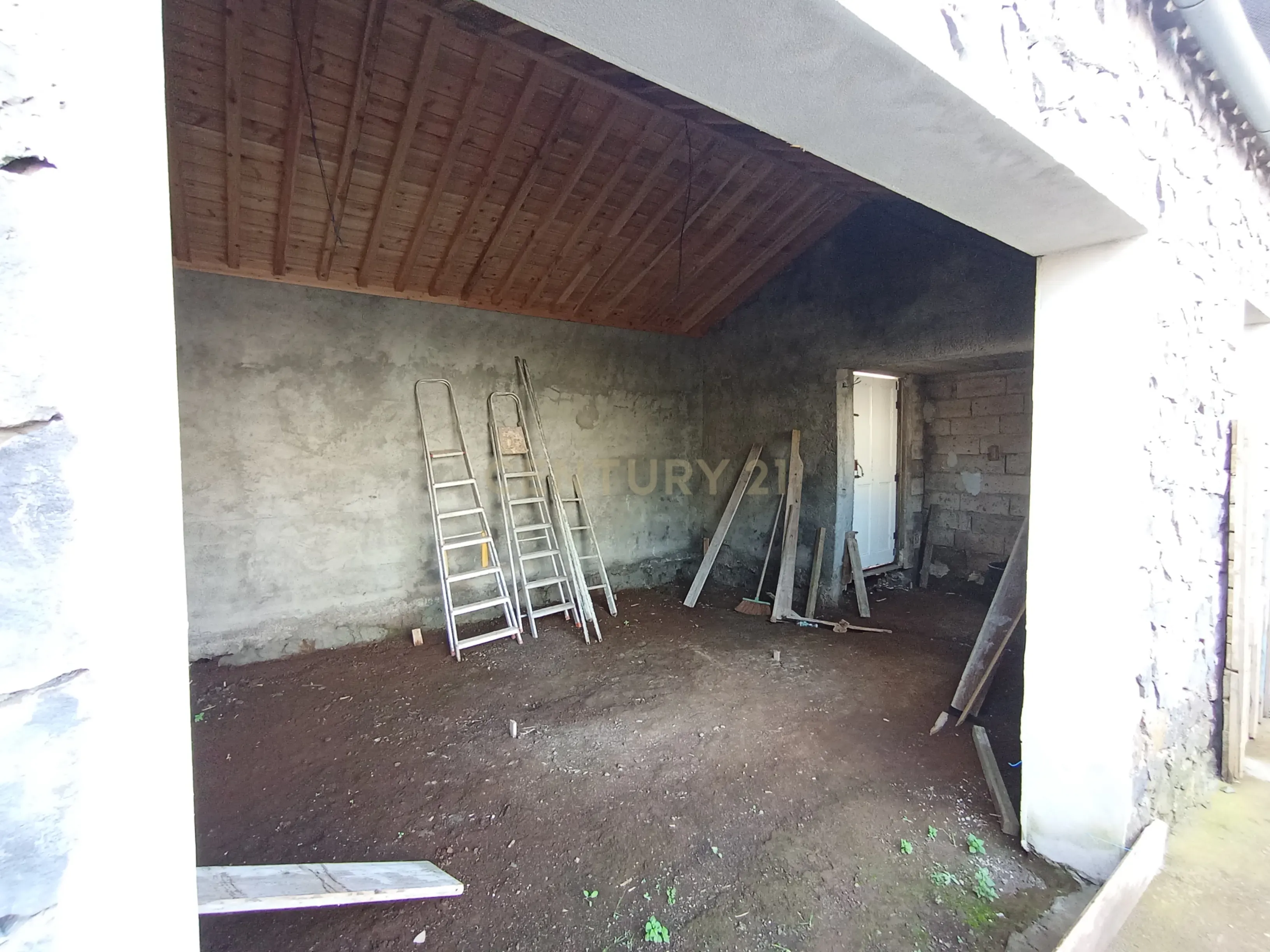 Moradia em Construção com Projeto Aprovado na ilha Graciosa - Image 25