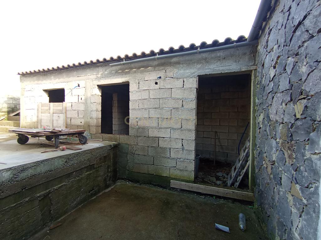 Moradia em Construção com Projeto Aprovado na ilha Graciosa - Image 13