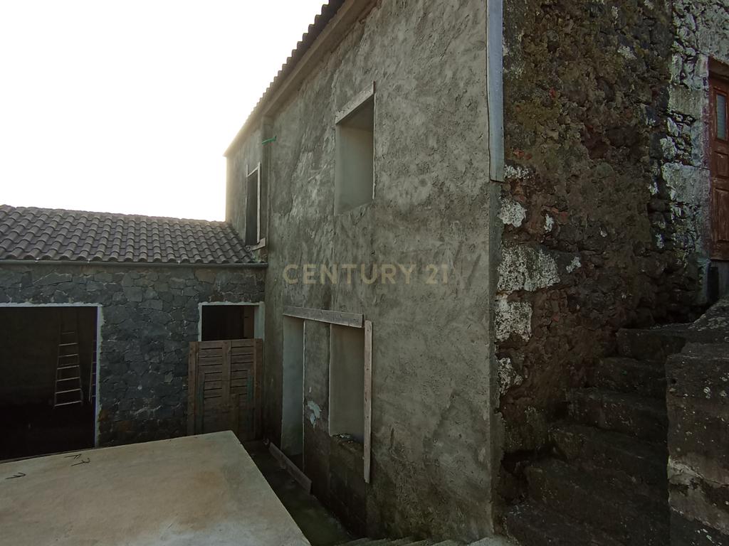 Moradia em Construção com Projeto Aprovado na ilha Graciosa - Image 9
