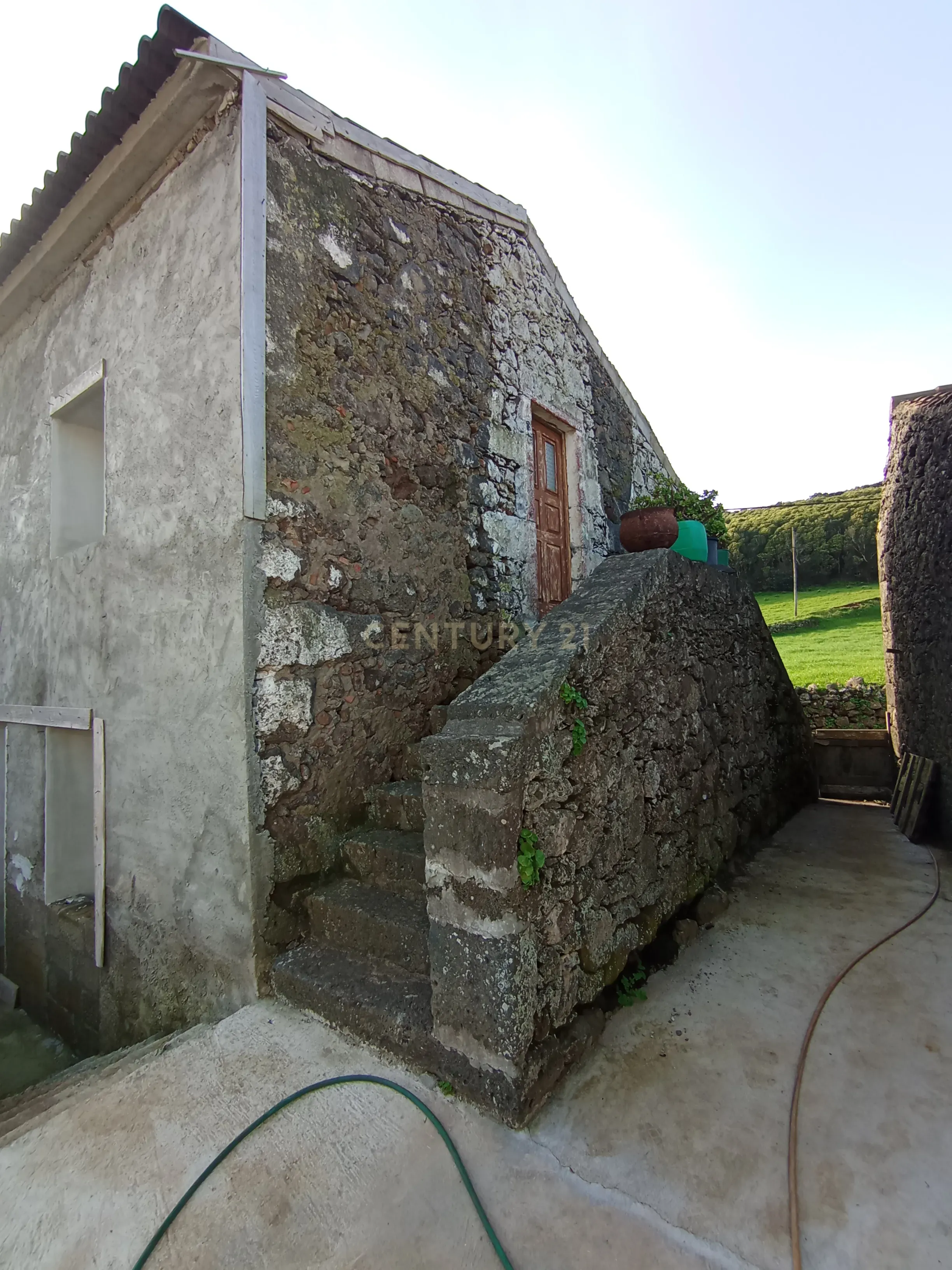 Moradia em Construção com Projeto Aprovado na ilha Graciosa - Image 14