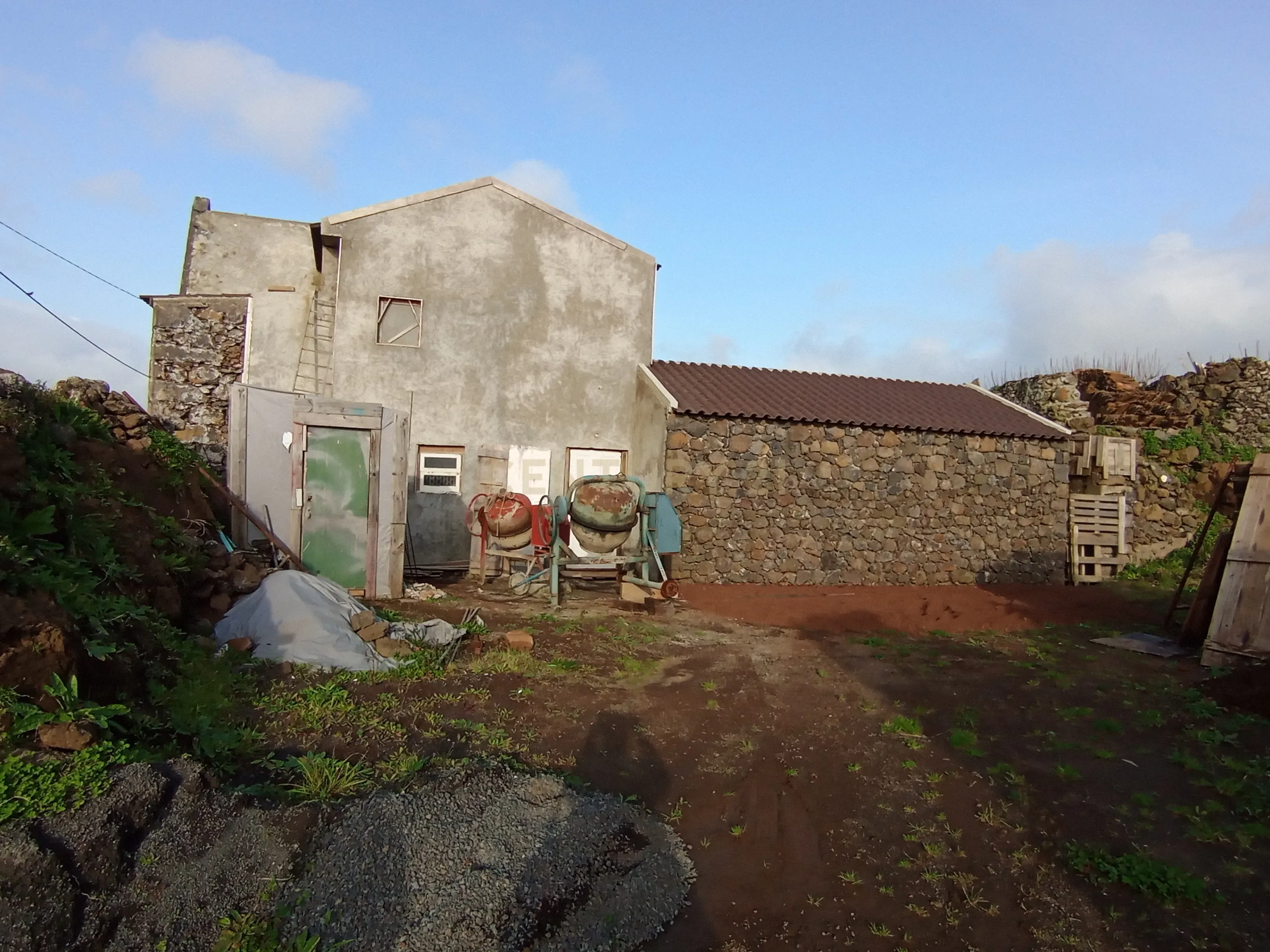 Moradia em Construção com Projeto Aprovado na ilha Graciosa - Image 10