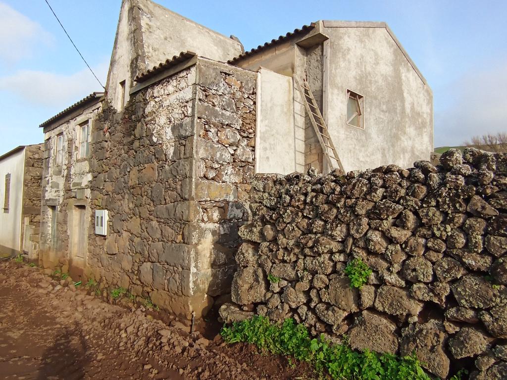 Moradia em Construção com Projeto Aprovado na ilha Graciosa - Image 6