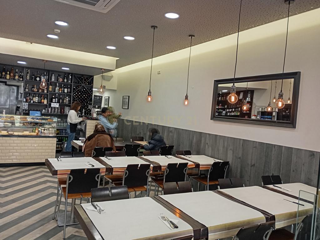 Restaurante Snack-Bar remodelado em Monte Abraão, clientes regulares e fidelizados - Image 6