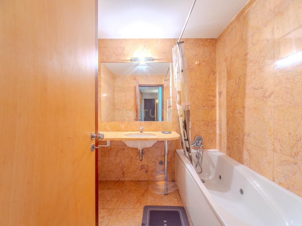 Apartamento T5 na zona do Aviz - Porto - Image 15