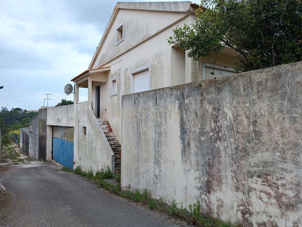 Moradia 3 quartos com armazém, num lote de terreno de 8140m2 - Benedita, Leiria - Image 5