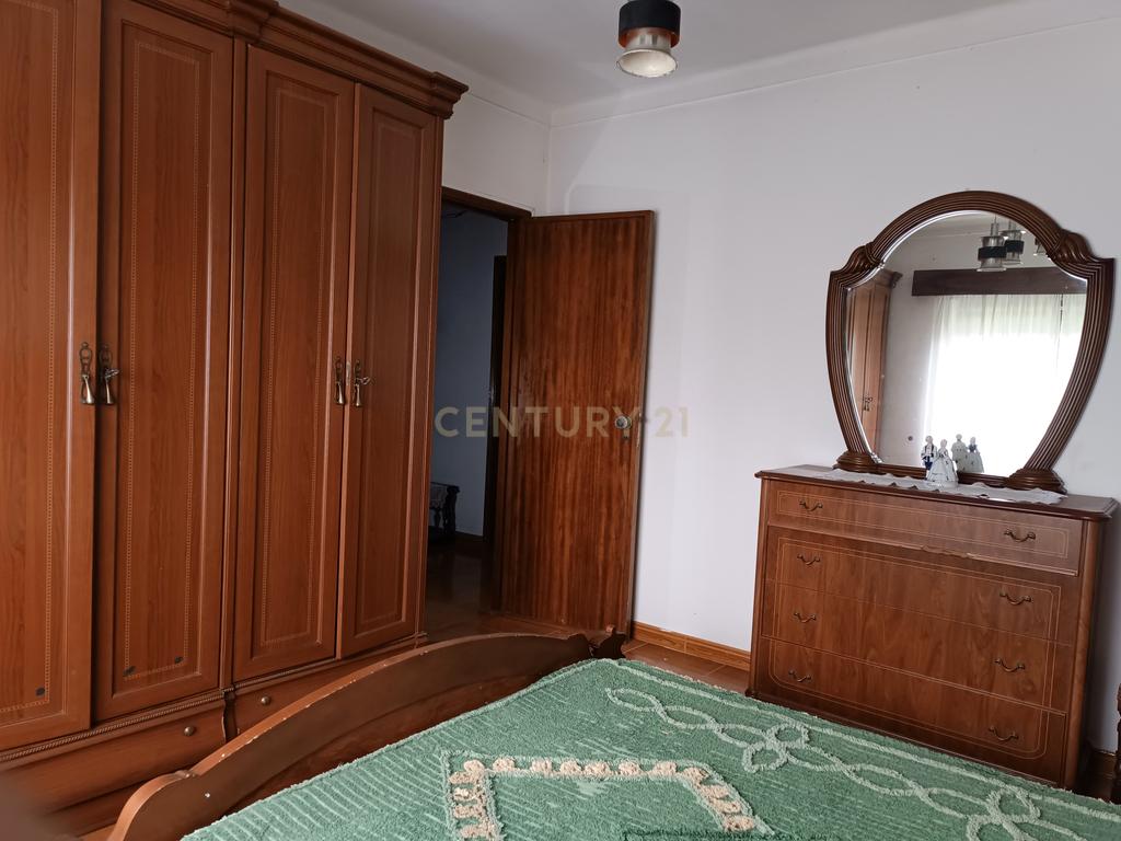 Moradia 3 quartos com armazém, num lote de terreno de 8140m2 - Benedita, Leiria - Image 22