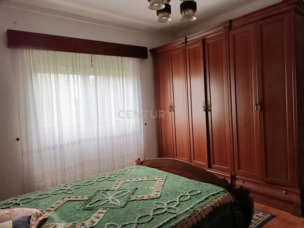 Moradia 3 quartos com armazém, num lote de terreno de 8140m2 - Benedita, Leiria - Image 21