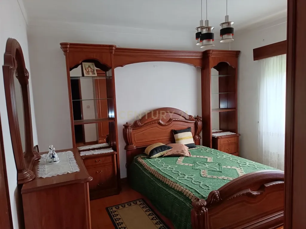 Moradia 3 quartos com armazém, num lote de terreno de 8140m2 - Benedita, Leiria - Image 20