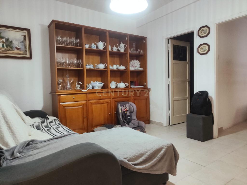 Prédio Bi-Familiar T2 e 2 Anexos Tipologia T1 Em Zona Residencial Tranquila Na Póvoa de Santo Adrião  - Image 58