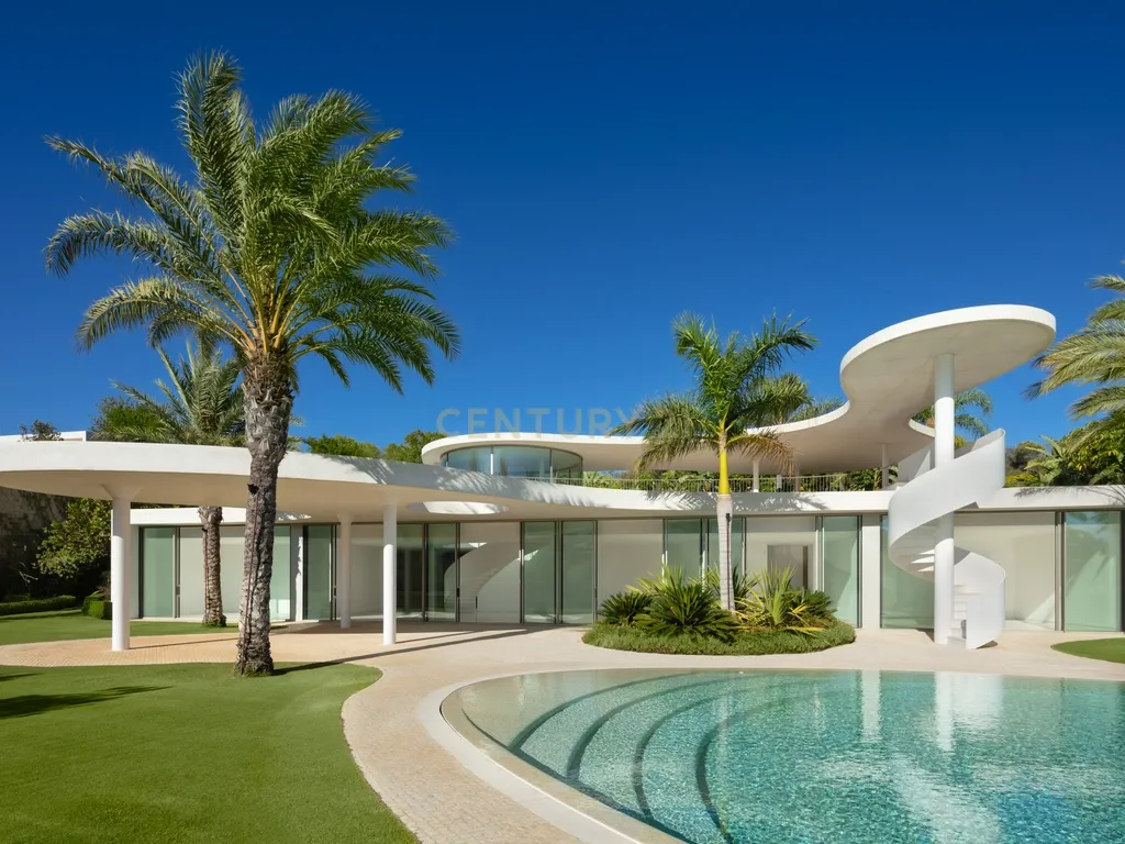Villa de Golfe na Primeira Linha 7: Uma Obra-Prima Escultural da Arquitetura Visionária na Finca Cortesin - Image 16