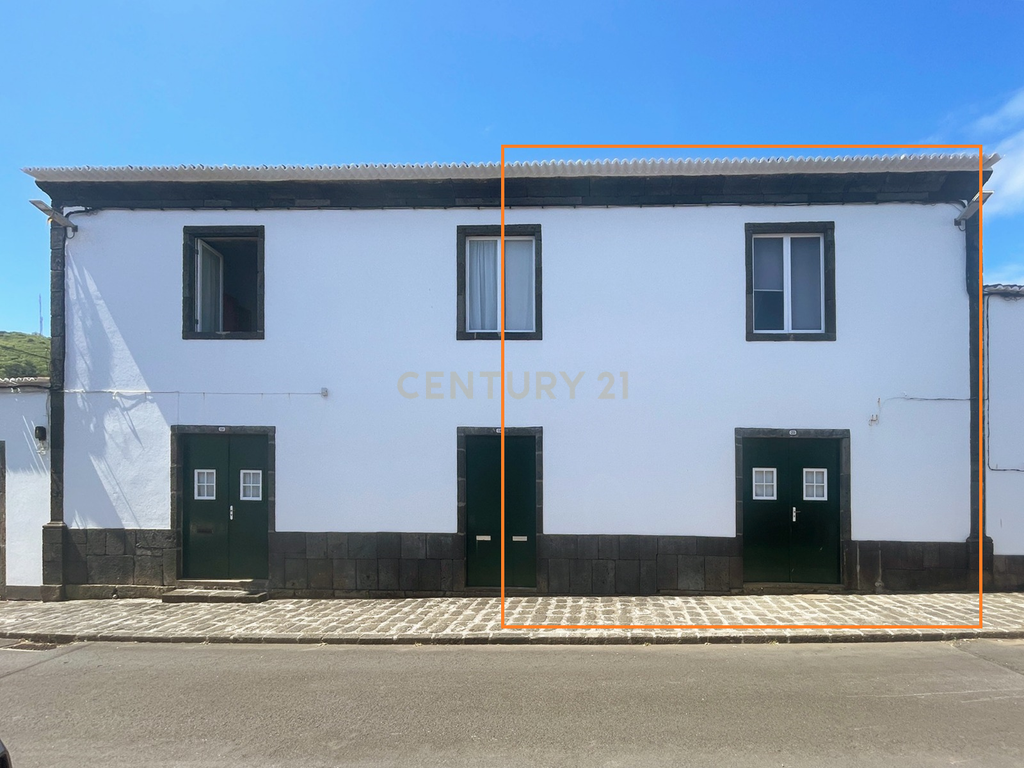 Moradia T2 no centro da vila de Santa Cruz, ilha Graciosa - Image 1