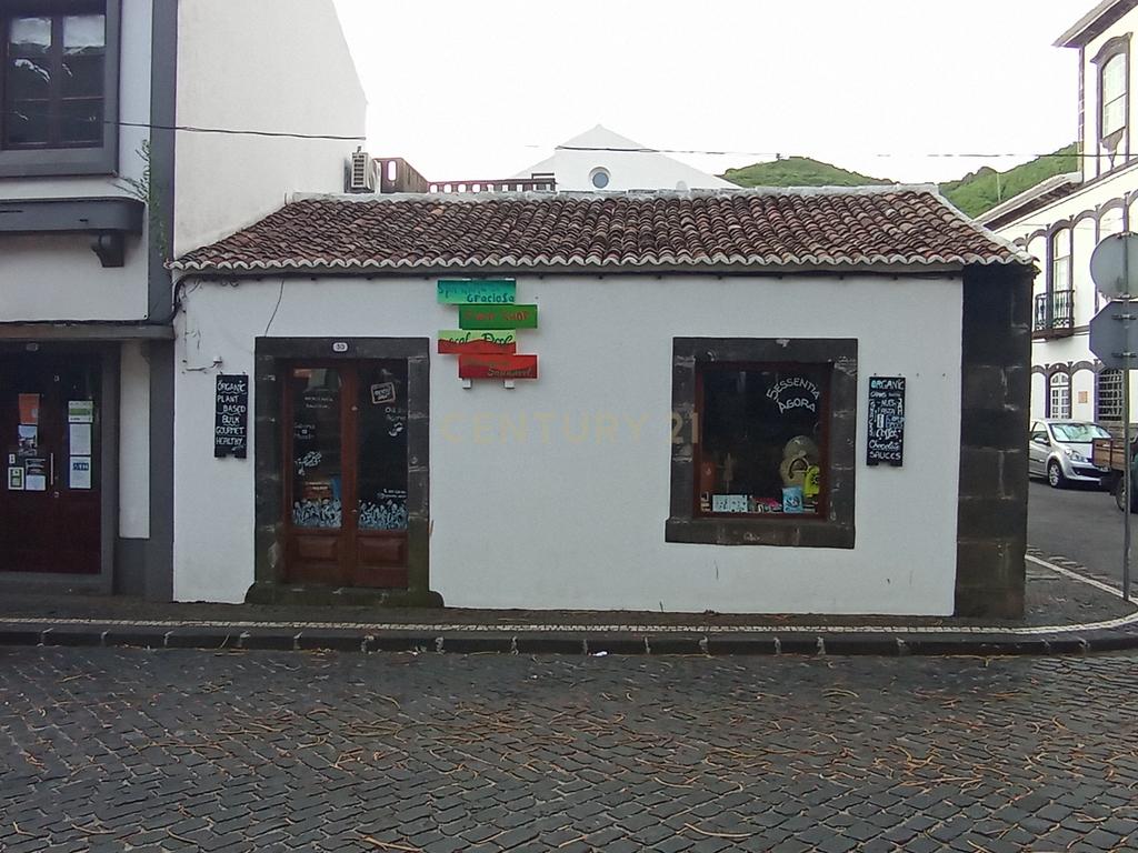 Loja no centro de Santa Cruz, ilha Graciosa - Image 1