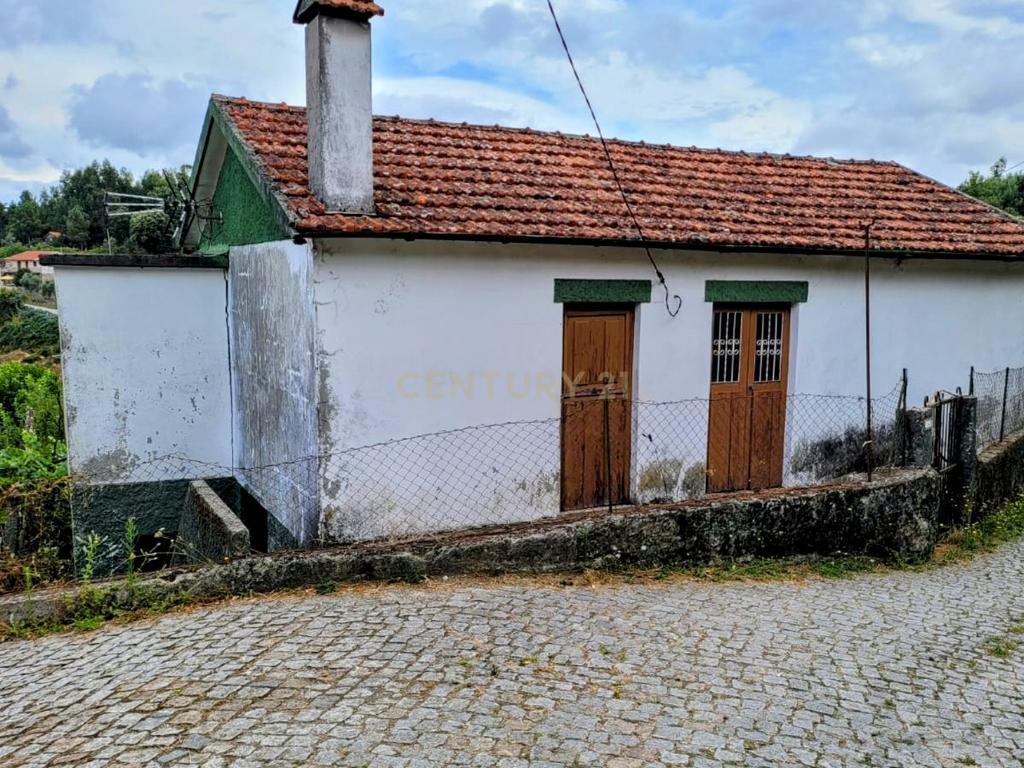 Moradia Independente T2 em Fornelos - Cinfães - Image 4