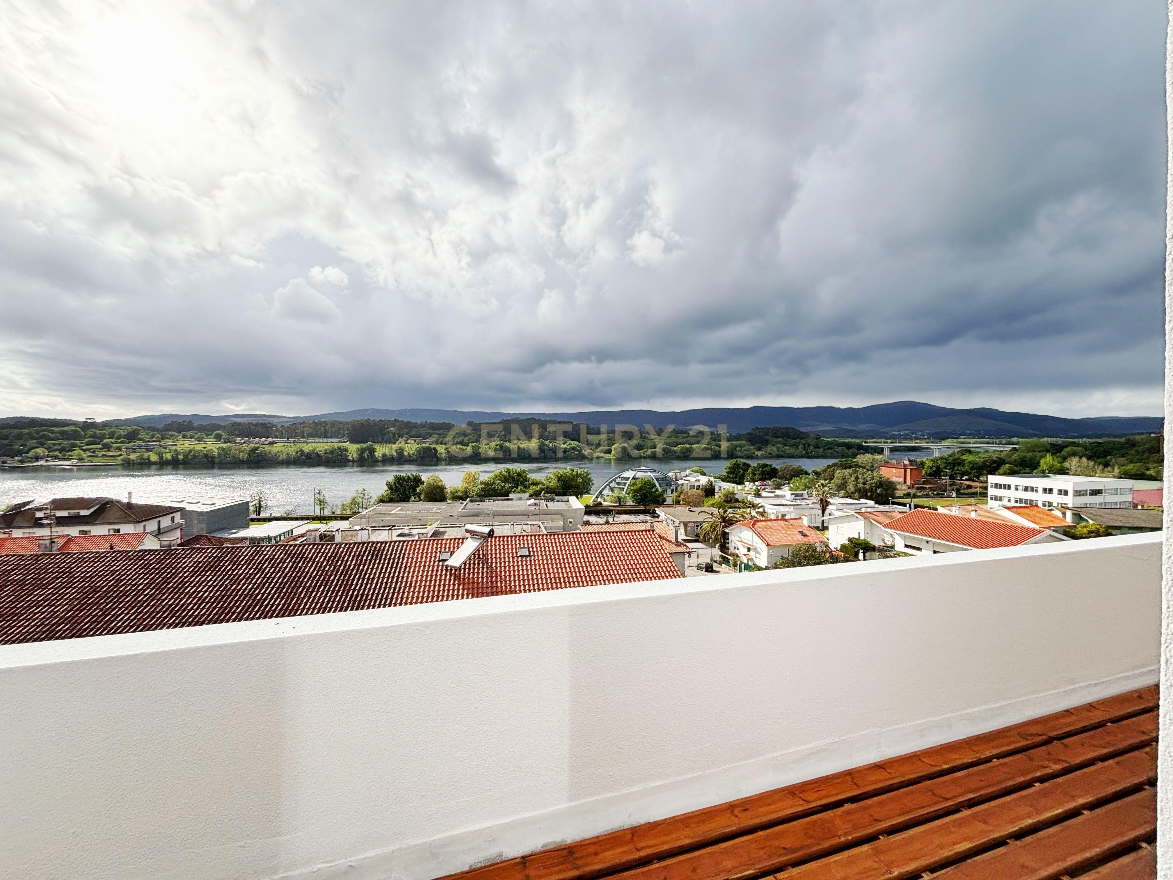 Penthouse T3 com amplo terraço vista Rio e Serra - Vila Nova de Cerveira - Image 32
