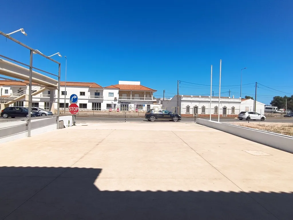 Loja na N125 Loulé-Faro - Arrendamento - Image 15