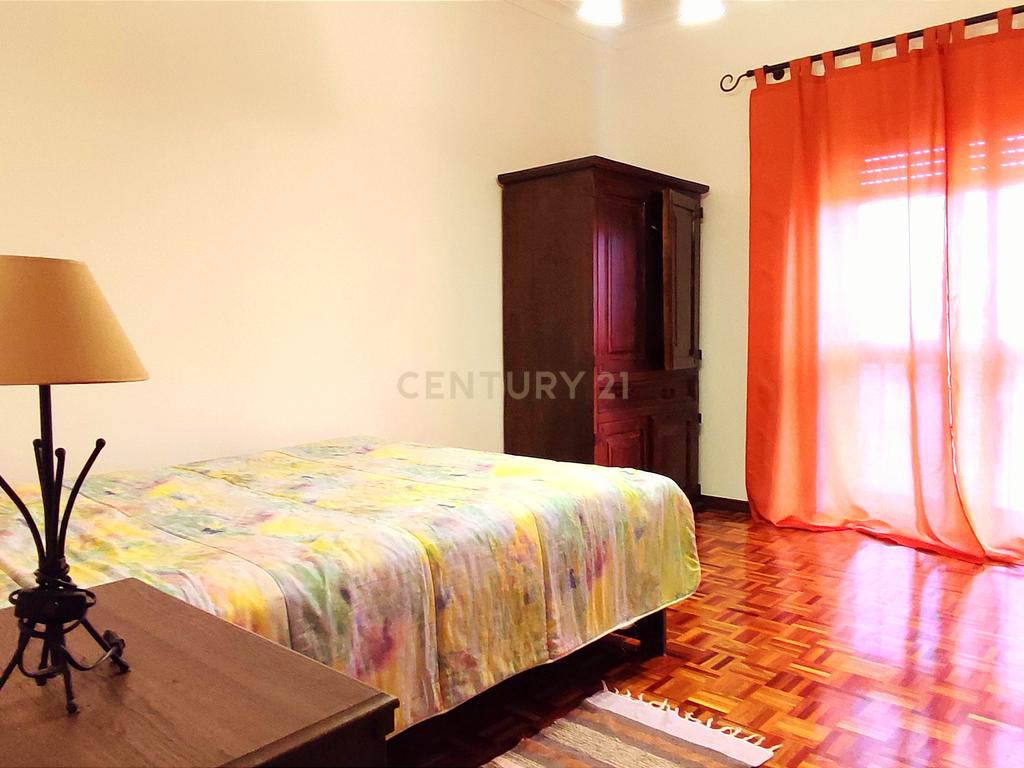 Apartamento T2+2 Duplex em Santa Clara – Espaço, Conforto e uma Vista sobre o Baixo Mondego - Image 11