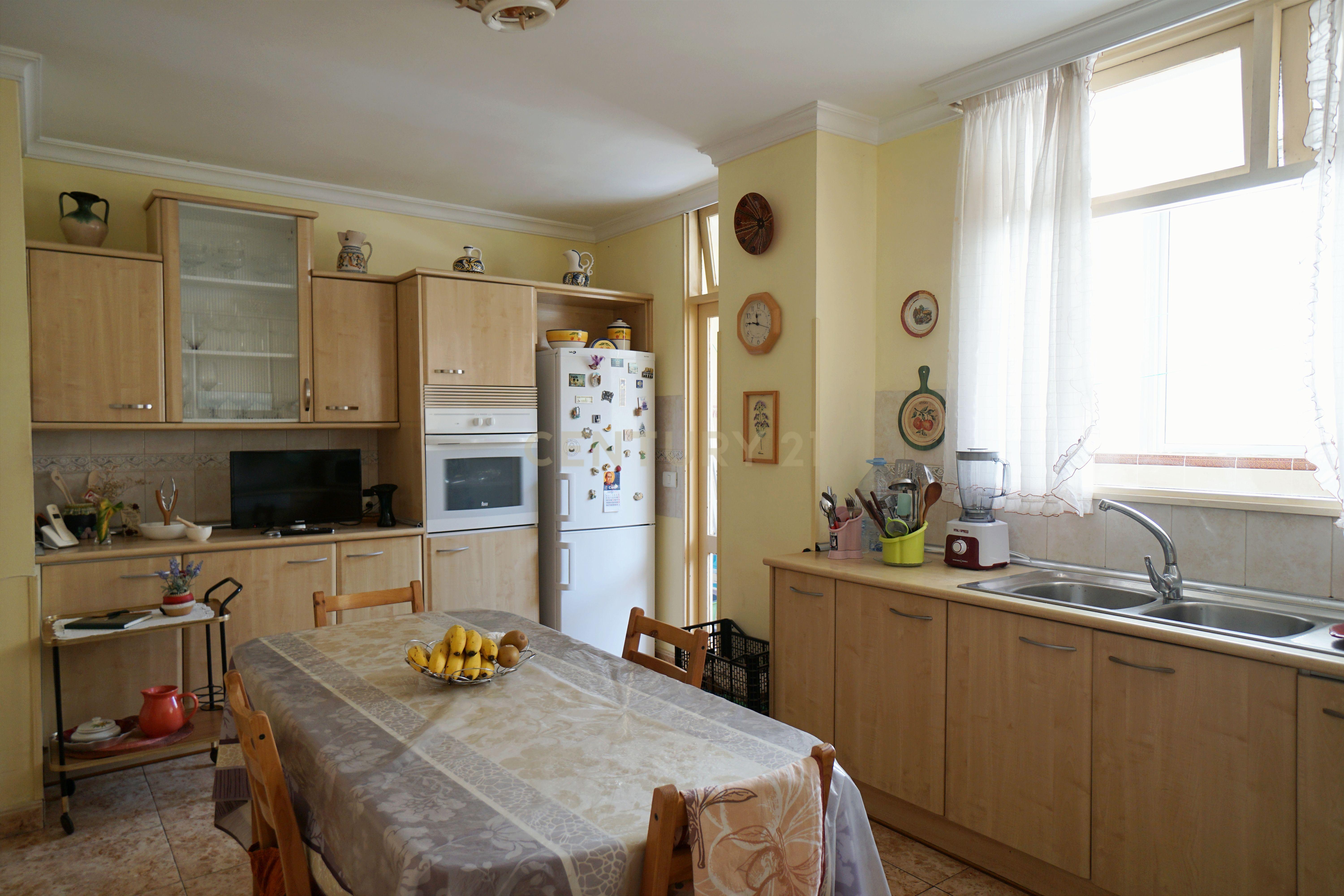 undefined - Image 3