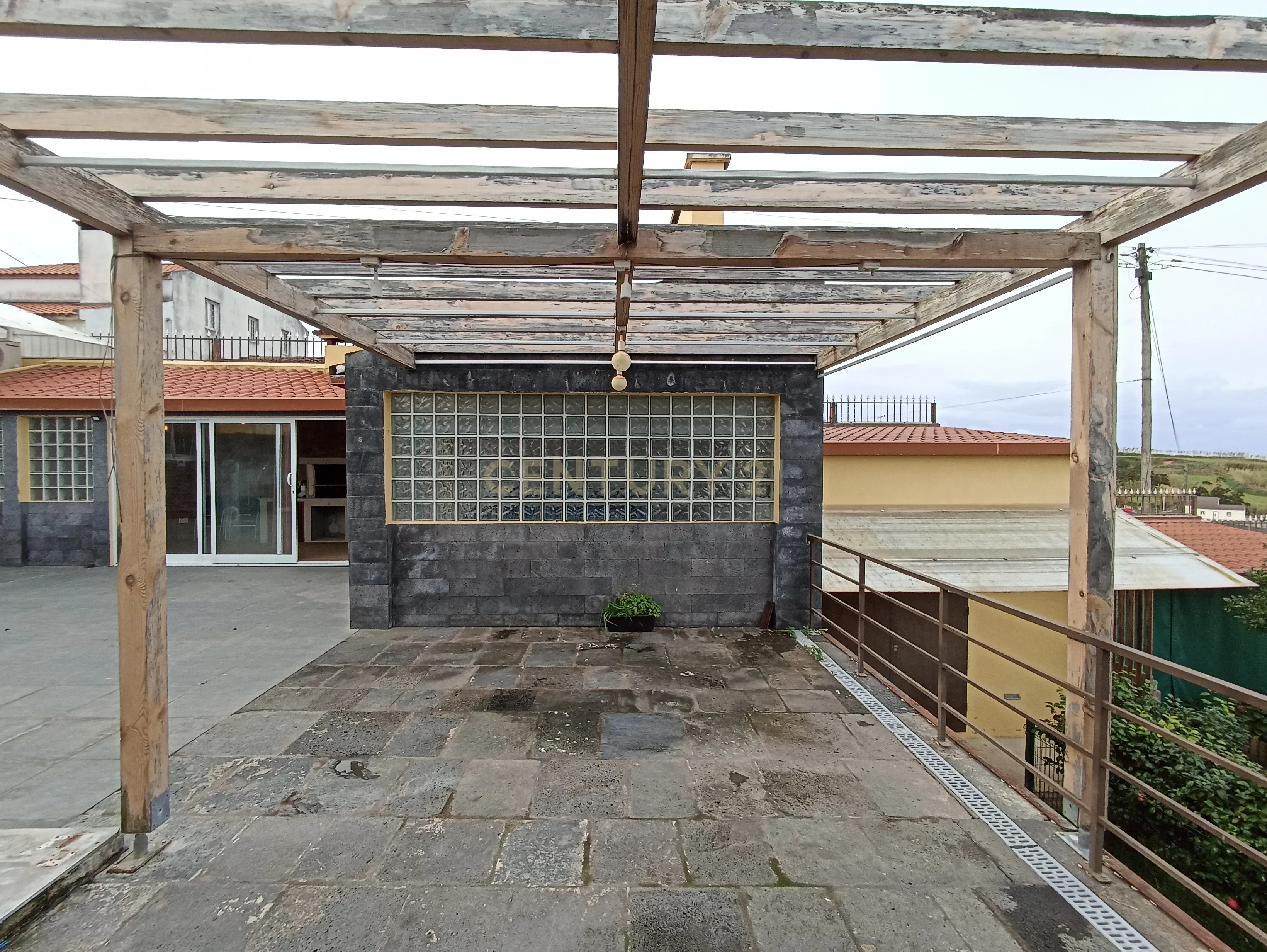 Moradia T4 com Vista Mar | Ajuda da Bretanha | São Miguel - Image 38
