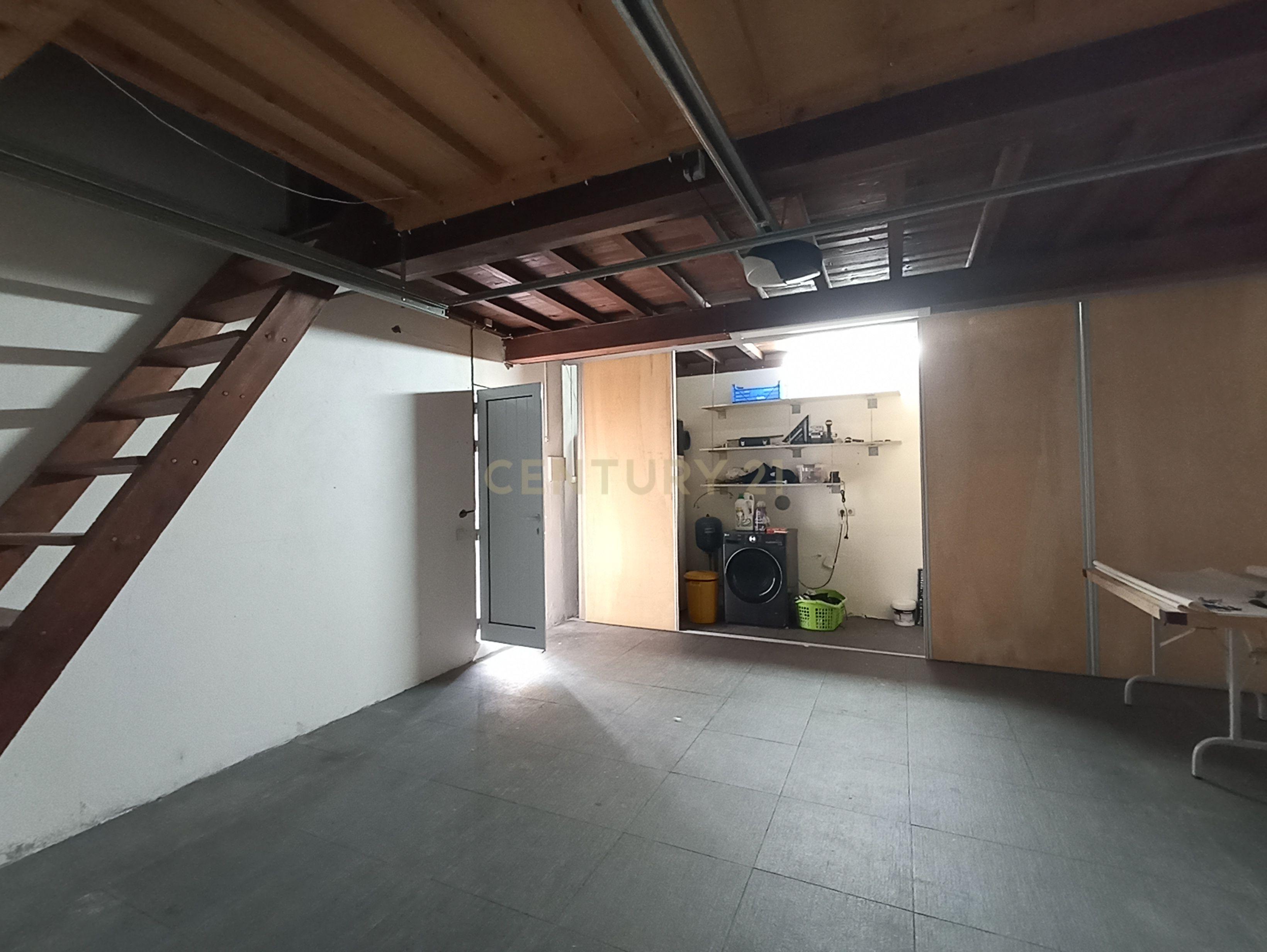 Moradia T4 com Vista Mar | Ajuda da Bretanha | São Miguel - Image 44