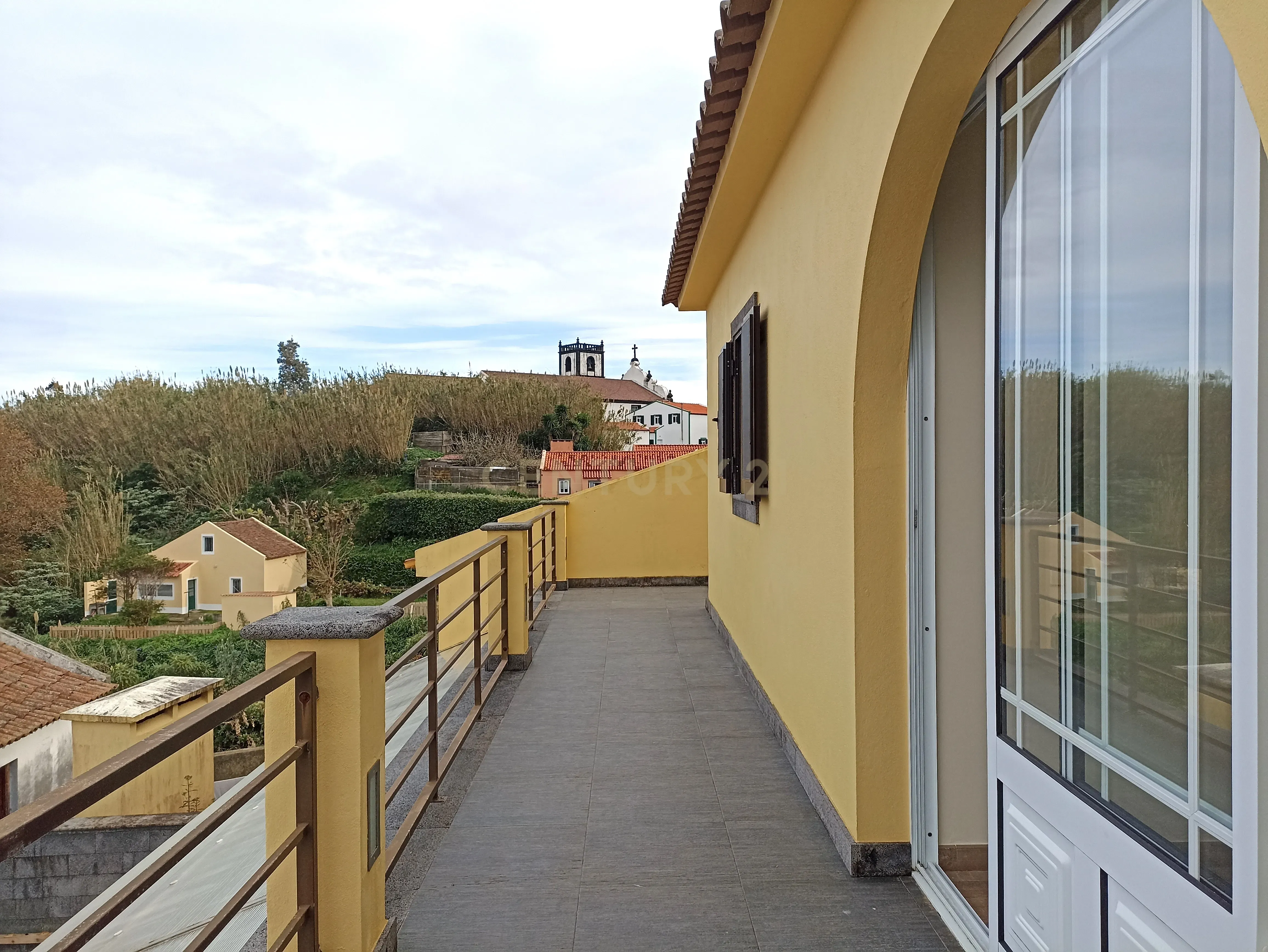 Moradia T4 com Vista Mar | Ajuda da Bretanha | São Miguel - Image 34