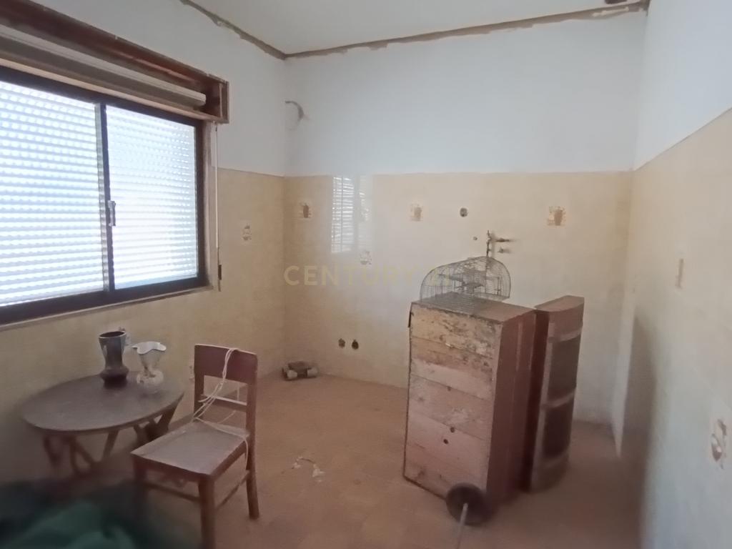 RESERVADO - Moradia T3 com garagem por concluir em São Clemente, Loulé - Image 12