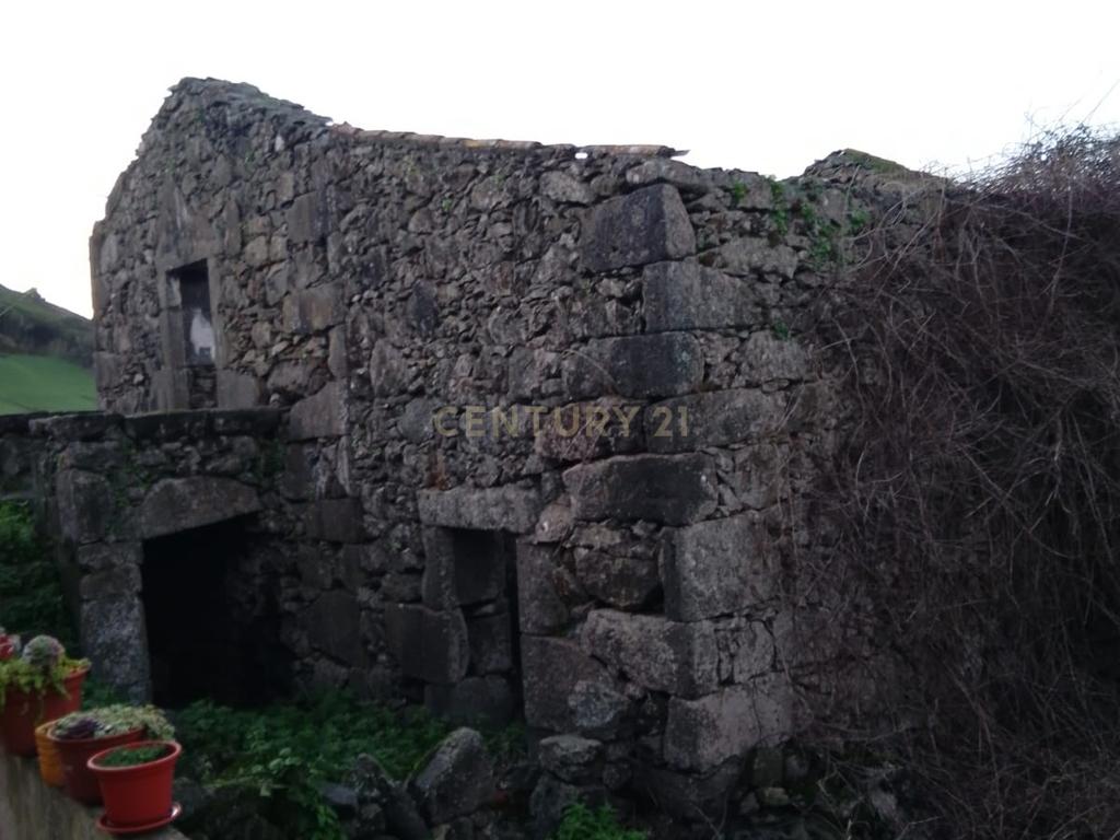 Ruina para reabilitar na ilha Graciosa - Image 3