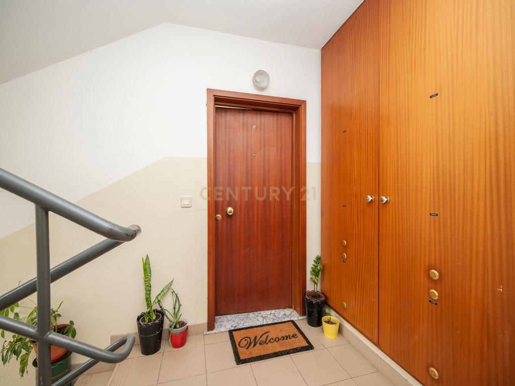 Apartamento T1 em Talaíde, Porto Salvo, Oeiras  - Image 3
