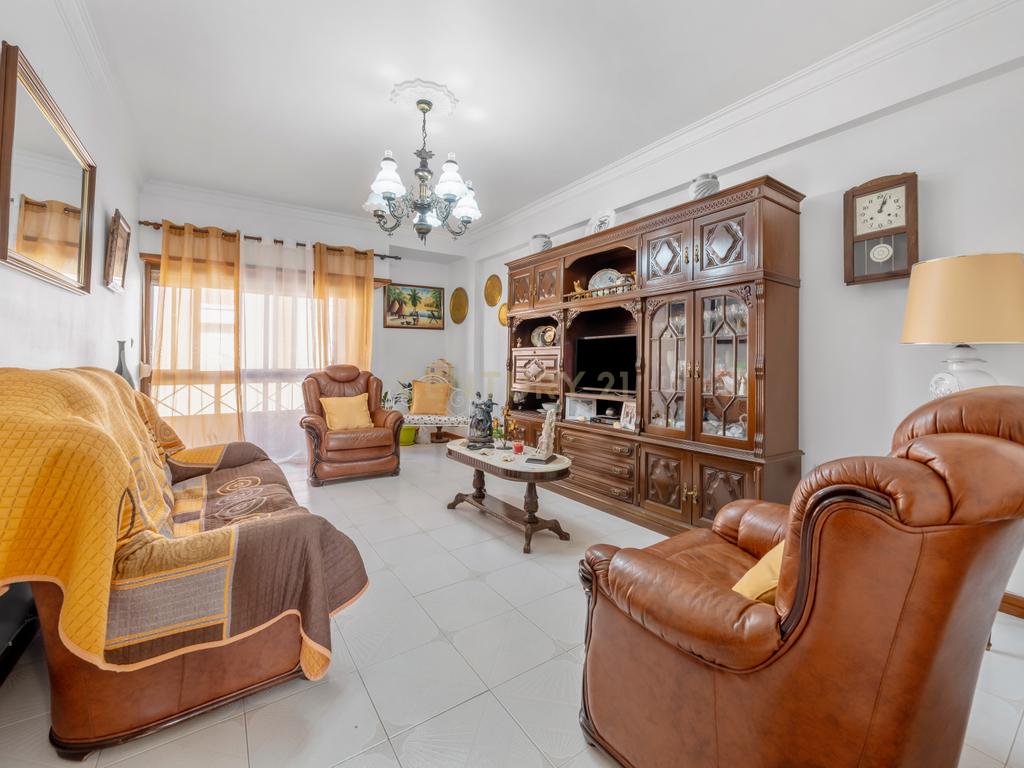 Apartamento de 4 assoalhadas Baixa da Banheira - Image 6