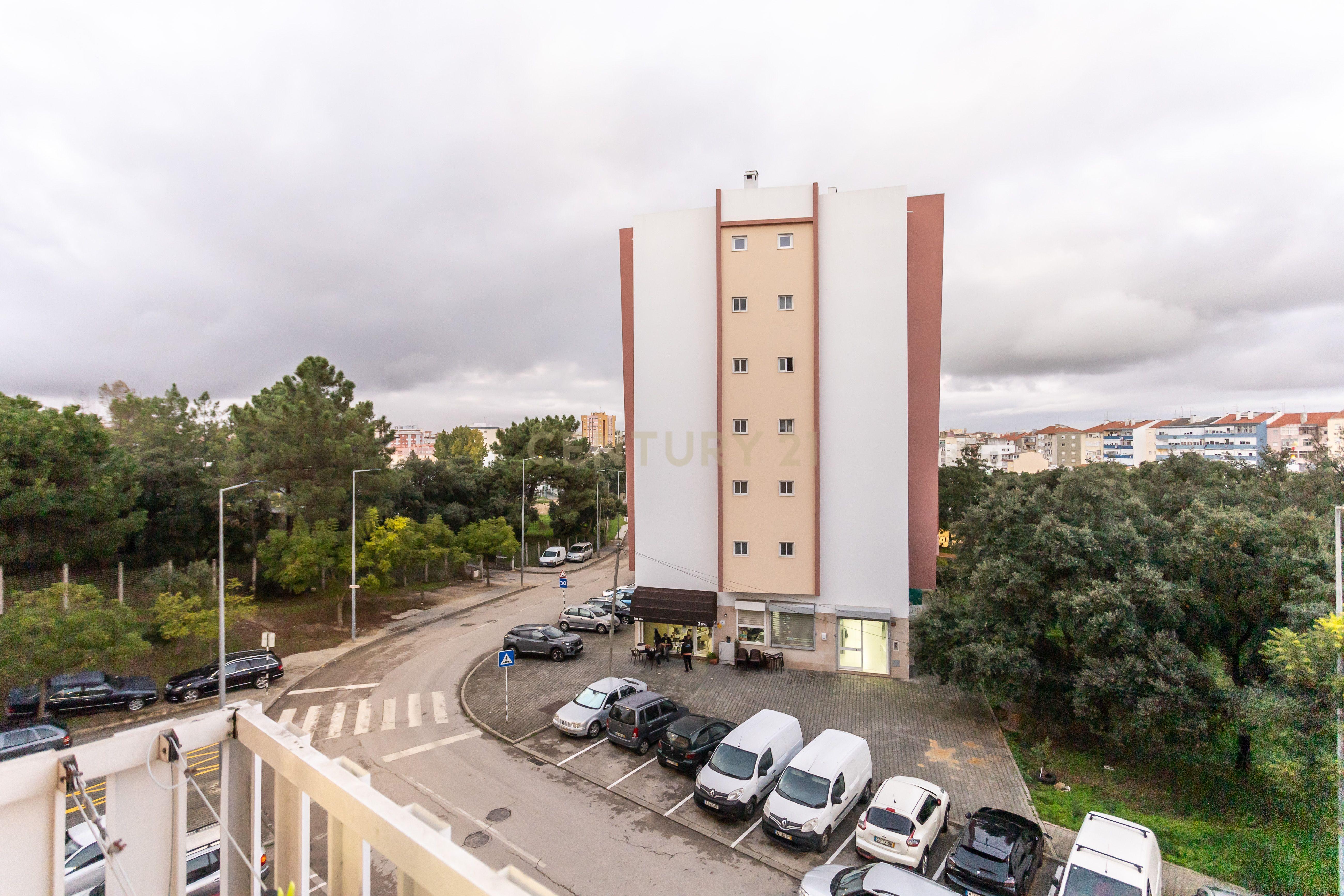 Apartamento T1 no Fogueteiro - Image 19