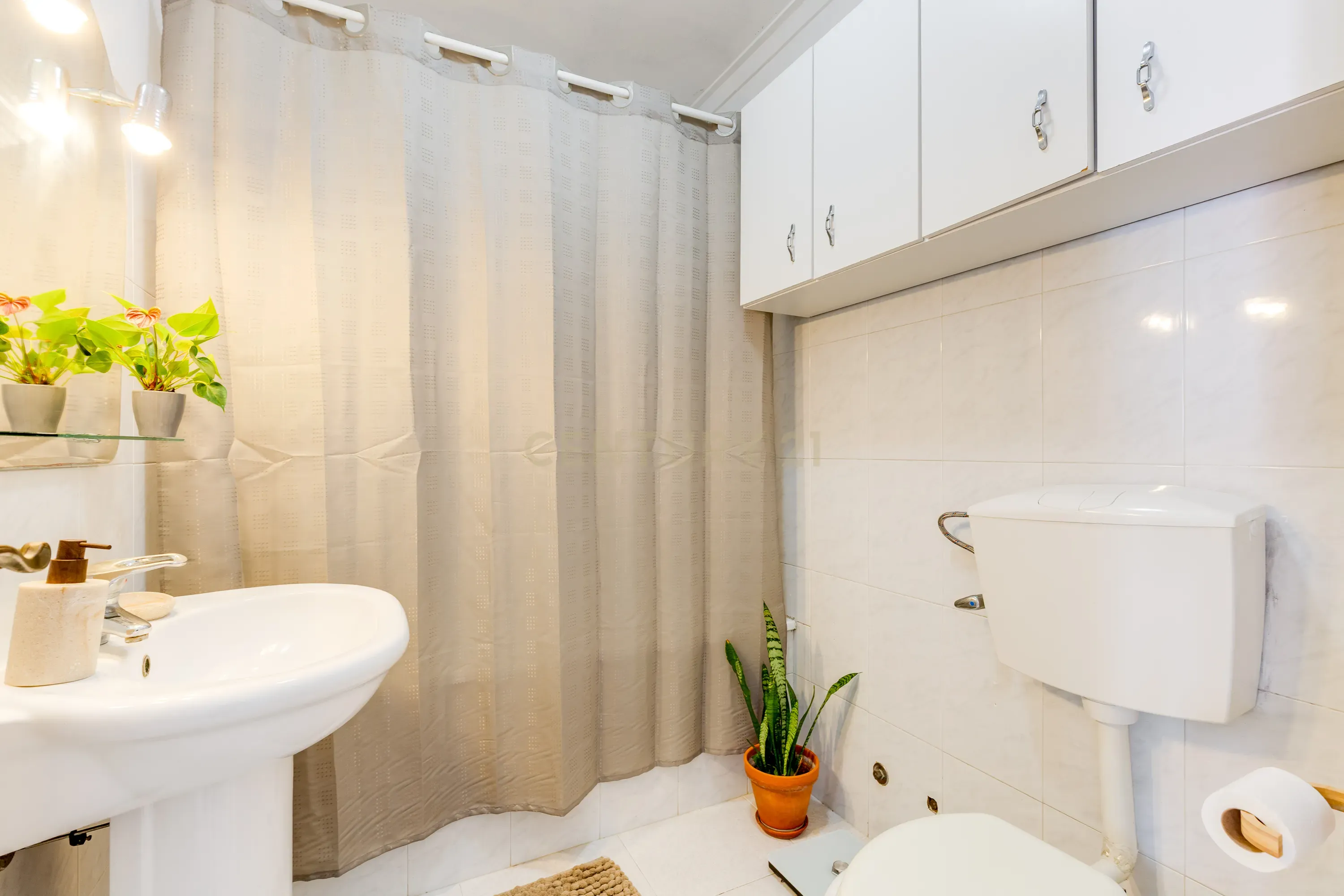 Fotografia 9 de Apartamento T1 em Corroios, Seixal | Praticidade para o dia a dia e proximidade de Lisboa