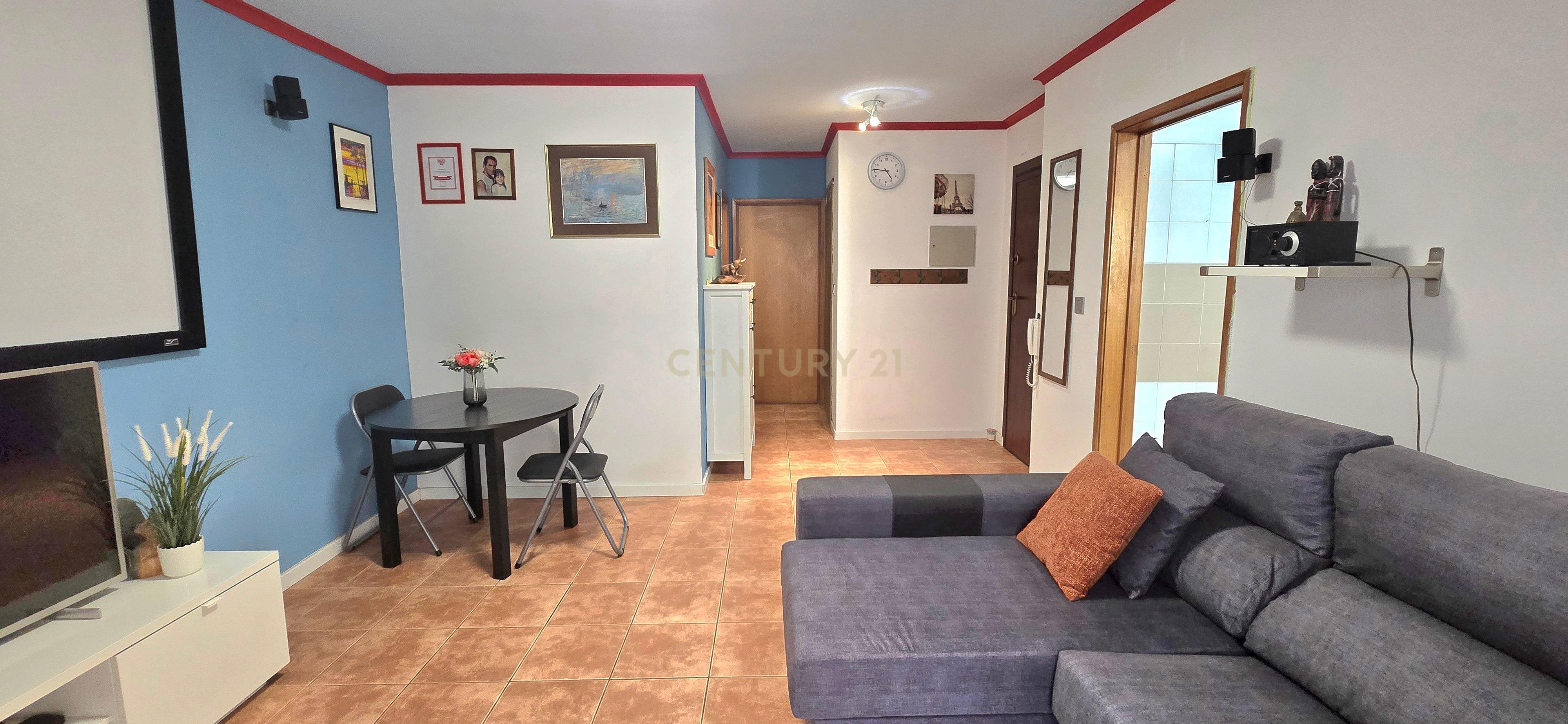 Fotografia 5 de Apartamento T1 Moderno com Logradouro Privativo e AC – Monte da Caparica