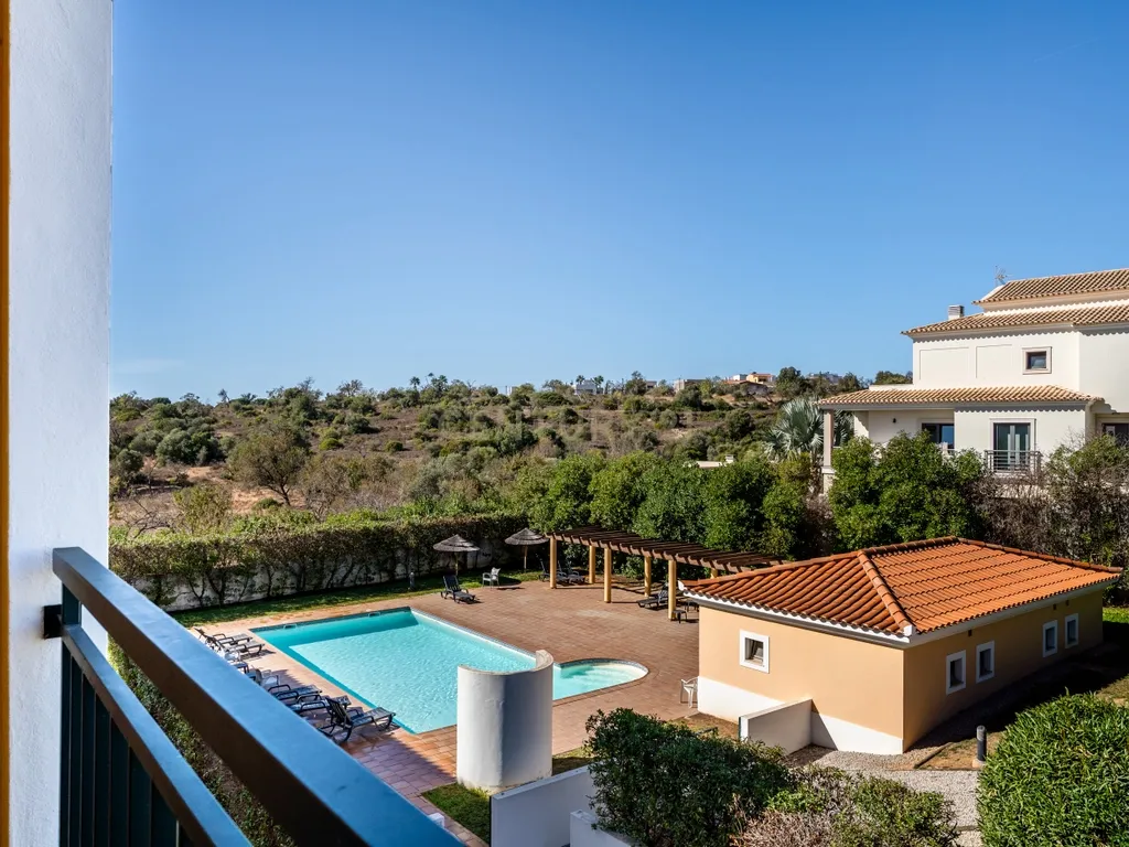 OPORTUNIDADE UNICA EM ALCANTARILHA - APARTAMENTO PARA VIVER OU RENTABILIZAR, PERTO DE TODOS OS SERVIÇOS E COMODIDADES - Image 15