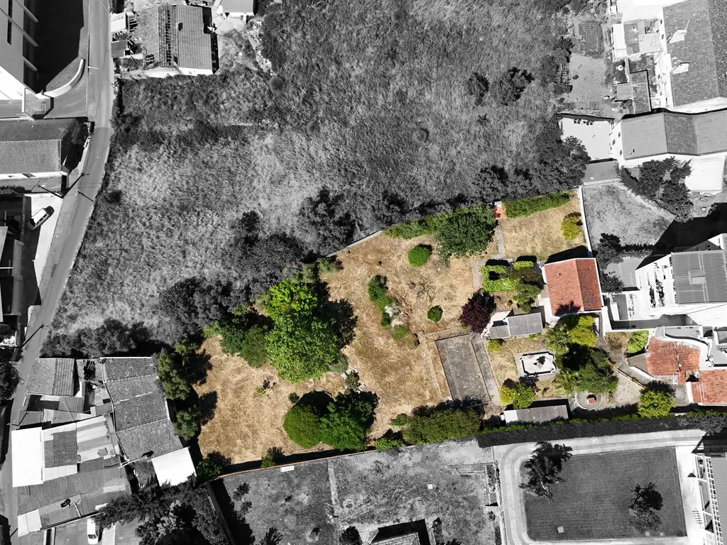 Moradias inseridas em terreno de 2400 m2 - Image 7