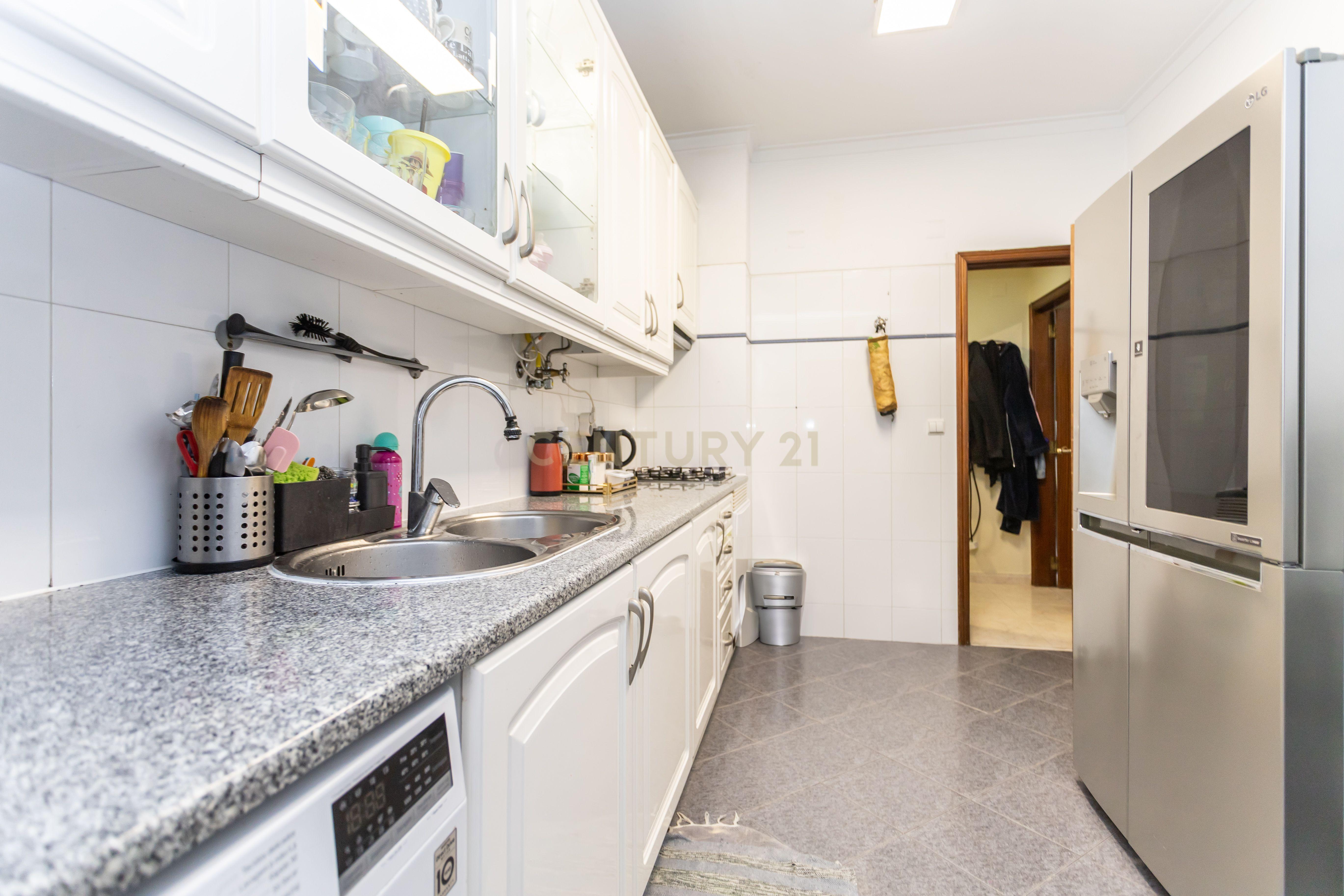 Apartamento T1 no Fogueteiro - Image 8