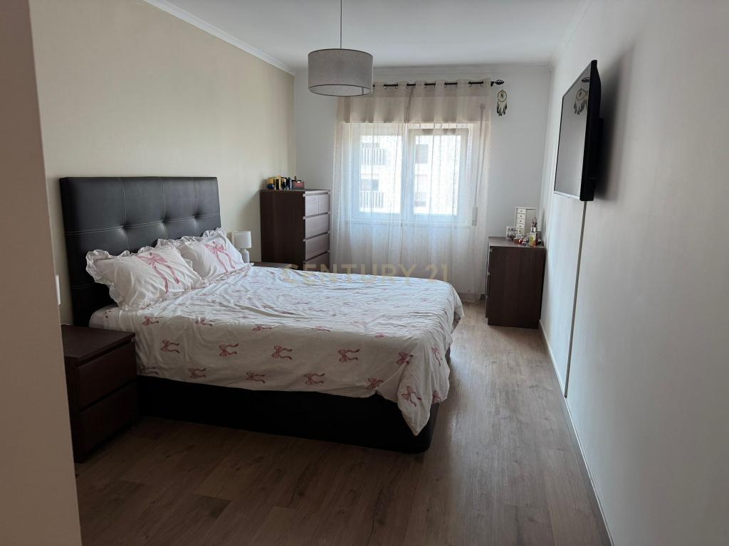 Apartamento T2 Rio de Mouro  - Image 11