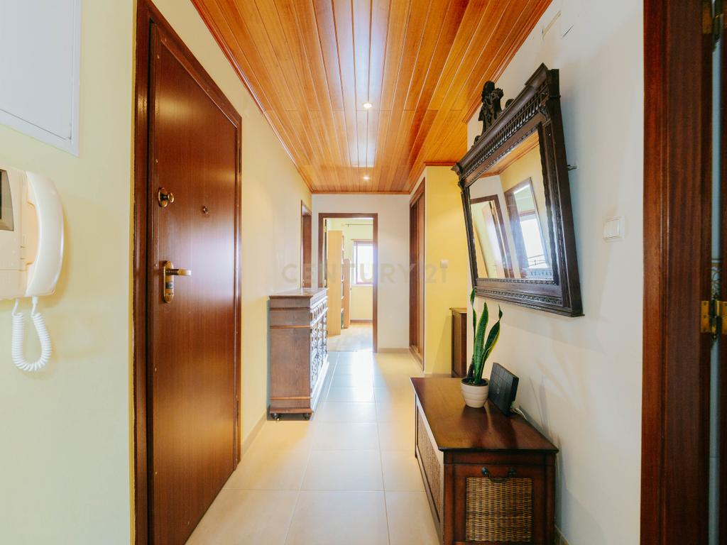 T3 na Ramada | Praça Sara Afonso - Image 18
