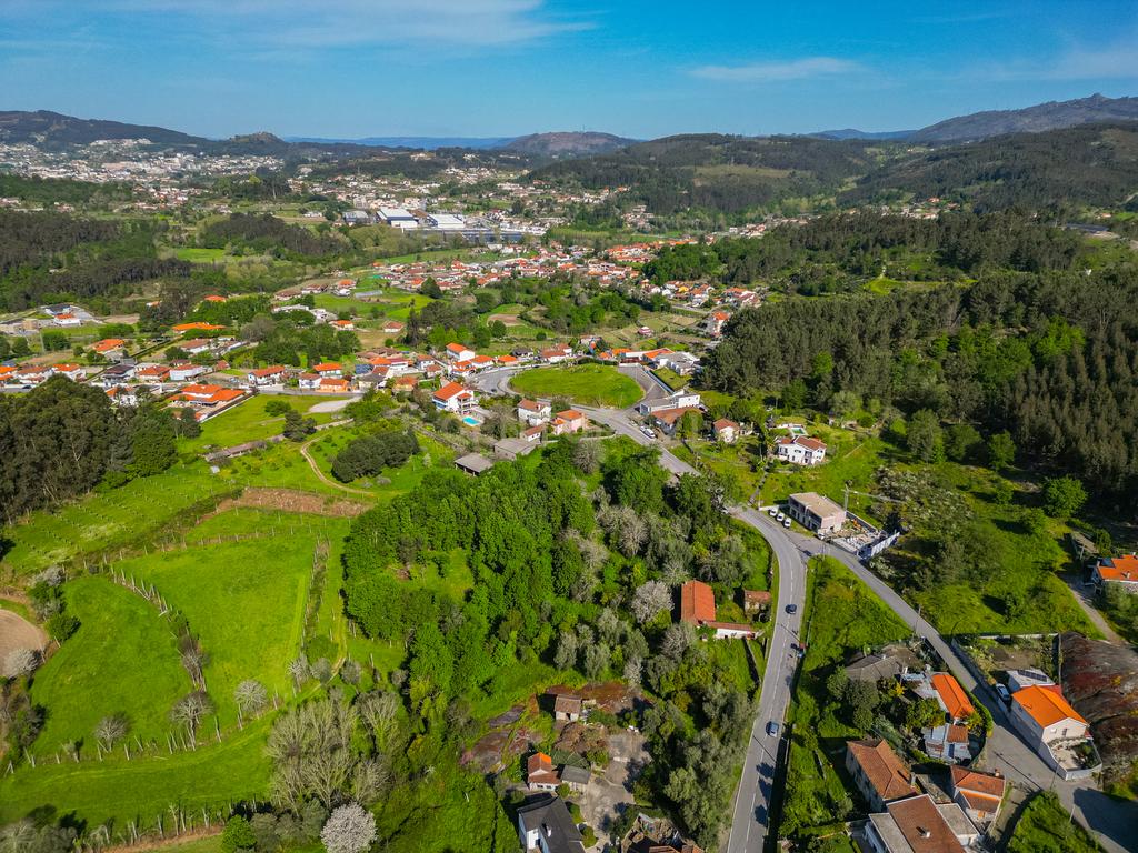 🌿 Quinta Rústica com 15.075 m² | Para Recuperar | Póvoa de Lanhoso, Braga - Image 8