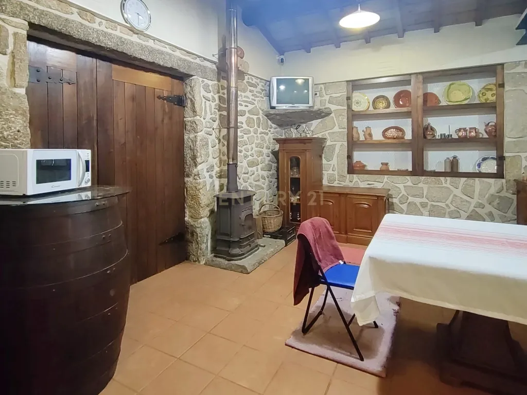Moradia com Comércio em Amorim, Póvoa de Varzim - Uma Oportunidade Única! - Image 73