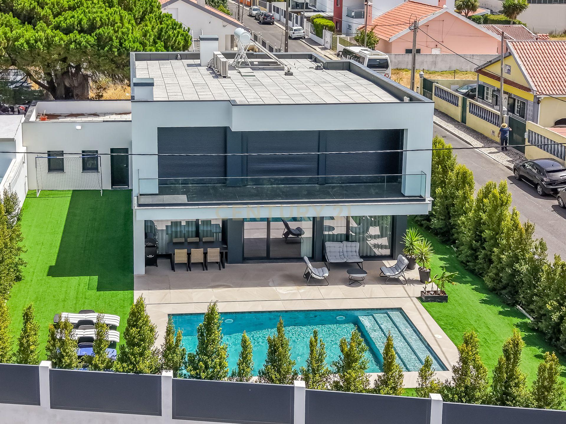 Fotografia 5 de Moradia T4 Isolada | Piscina | Garagem Box | Painéis Solares | 2025 | Cascais | Alcabideche |  Colégio Tassis a 8 minutos