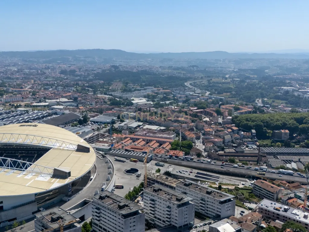 T2 nas Antas em Condomínio Privado com Varanda! - Image 12
