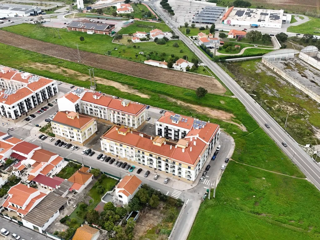 Apartamento T4 com Arrecadação, na Cascalheira, Pinhal Novo - Image 31