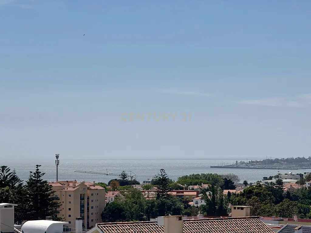 Luxuosa Moradia T3 com Vista Mar em S. Pedro do Estoril, Parede - Image 48