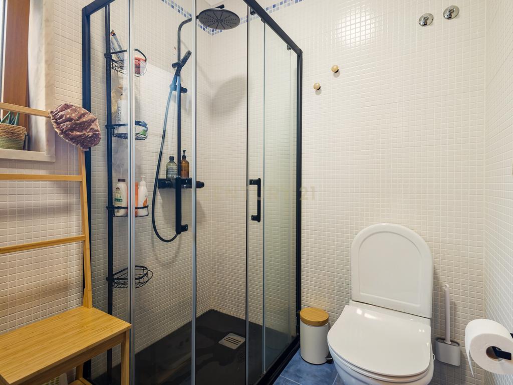 Magnífico Apartamento T2 com cozinha em open space, cozinha moderna, condomínio fechado em Mem-Martins - Image 15