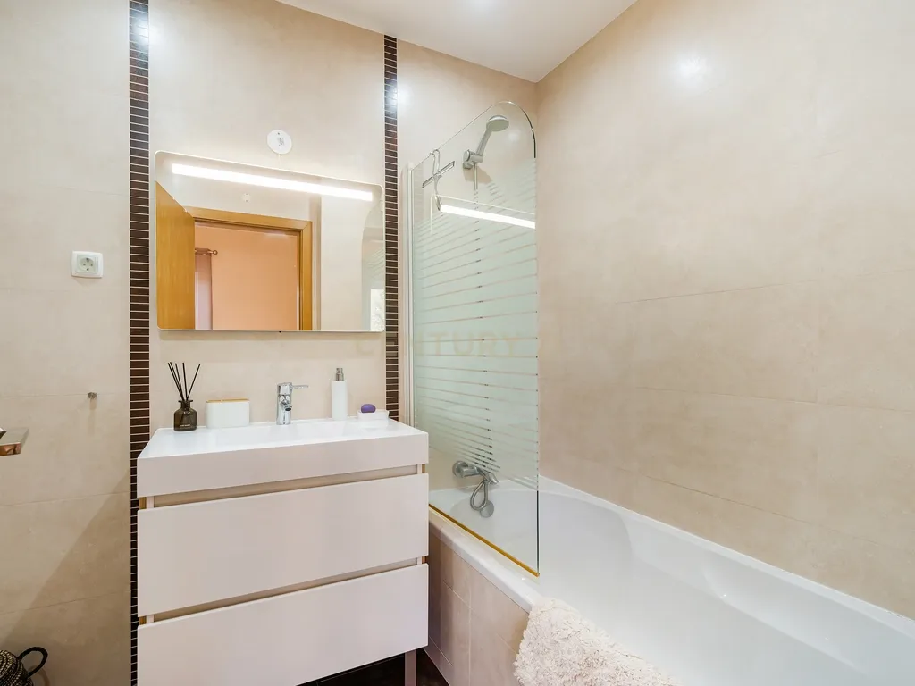 Casa Moderna em Alcantarilha, Silves - Perto de Golfe - Image 23